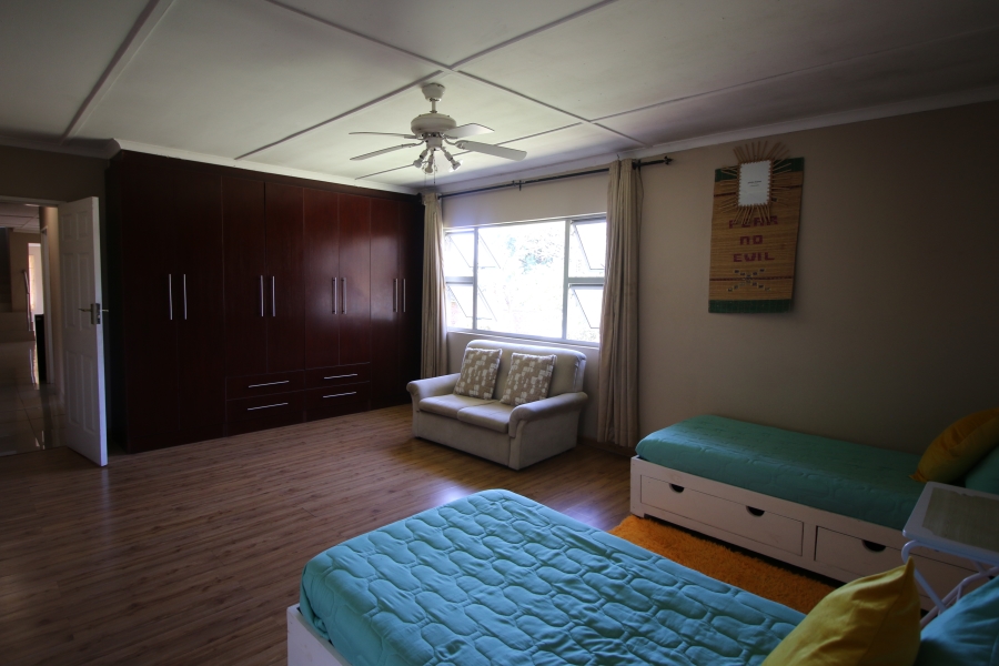 5 Bedroom Property for Sale in Gonubie Eastern Cape